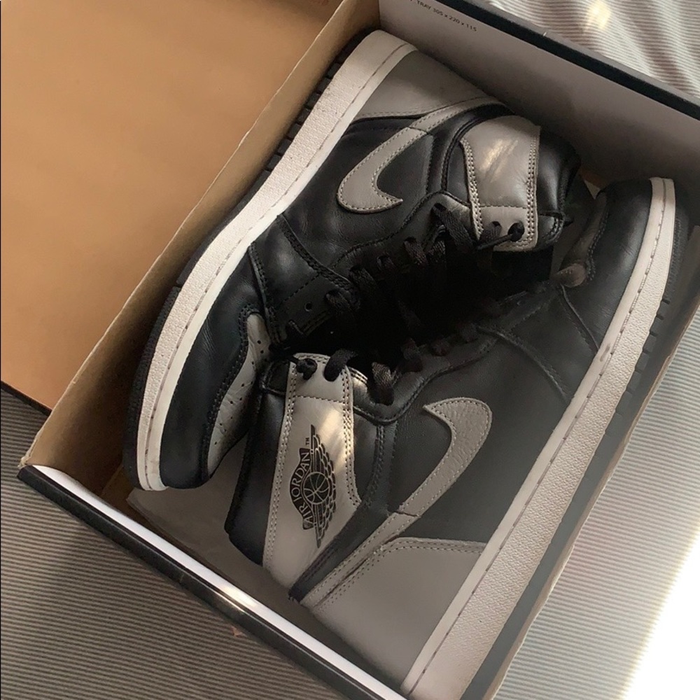 Jordan 1 " shadow "